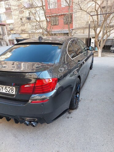 BMW 528 2014, 180,000 km - 2.0 l - Bakı