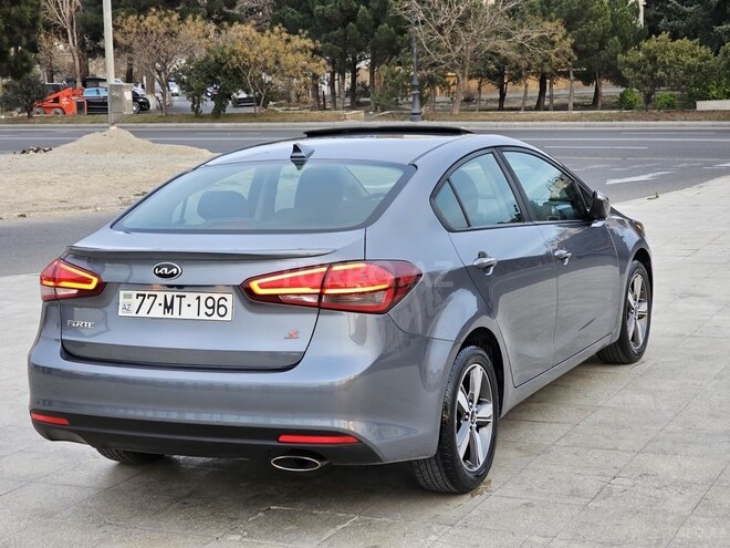 Kia Cerato 2018, 67,000 km - 2.0 л - Bakı