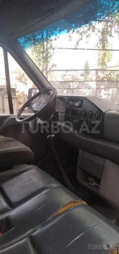 Volkswagen LT 2000, 240,326 km - 2.5 l - Xudat