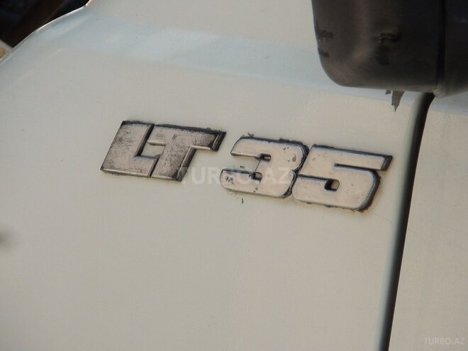 Volkswagen LT 2000, 240,326 km - 2.5 l - Xudat