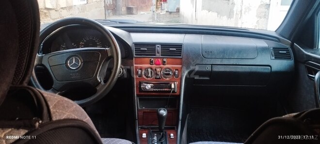 Mercedes C 200 1996, 160,000 km - 2.0 л - Bakı