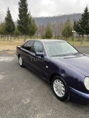 Mercedes E 200 1996, 305,100 km - 2.0 л - Bakı
