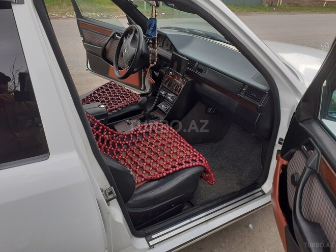 Mercedes E 230 1990, 503,273 km - 2.3 л - Lənkəran