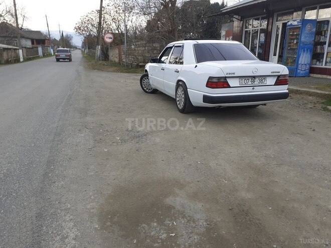 Mercedes E 230 1990, 503,273 km - 2.3 л - Lənkəran