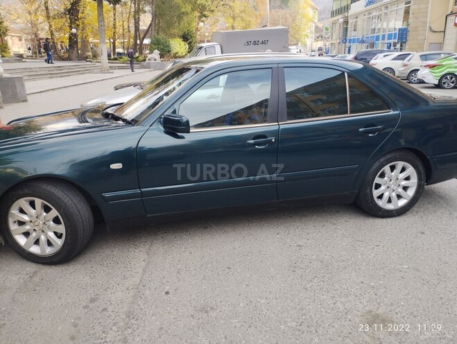 Mercedes E 240 1998, 370,000 km - 2.4 l - Şəki