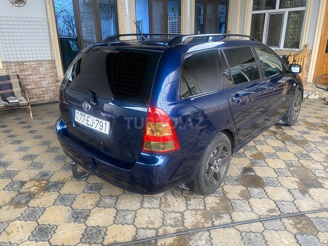 Toyota Corolla 2004, 222,000 km - 1.4 l - Gəncə