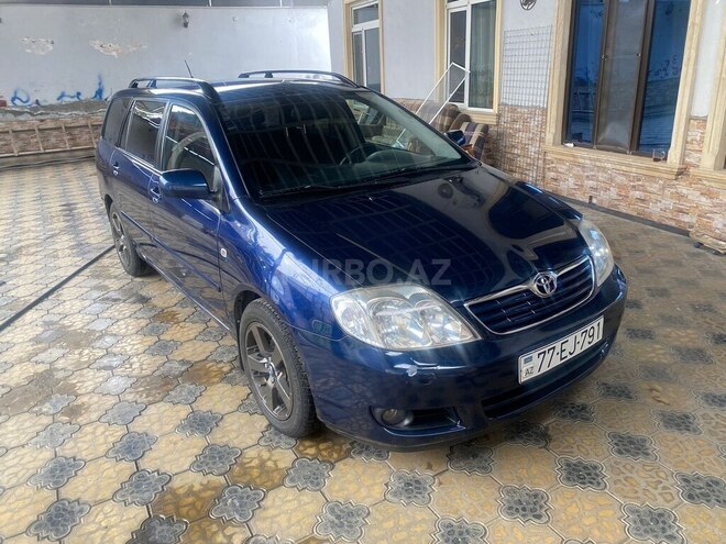 Toyota Corolla 2004, 222,000 km - 1.4 l - Gəncə