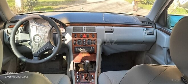 Mercedes E 220 1999, 566,600 km - 2.2 l - Lənkəran
