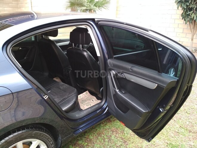 Volkswagen Passat 2015, 250,000 km - 1.8 л - Zaqatala