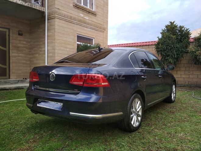 Volkswagen Passat 2015, 250,000 km - 1.8 л - Zaqatala
