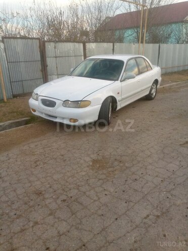 Hyundai Sonata 1998, 300,000 km - 2.0 l - Saatlı