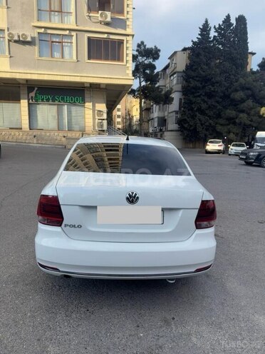 Volkswagen Polo 2015, 207,000 km - 1.6 l - Bakı