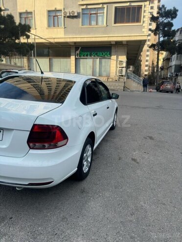 Volkswagen Polo 2015, 207,000 km - 1.6 l - Bakı