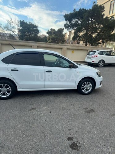 Volkswagen Polo 2015, 207,000 km - 1.6 l - Bakı