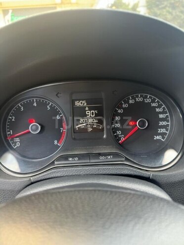 Volkswagen Polo 2015, 207,000 km - 1.6 l - Bakı