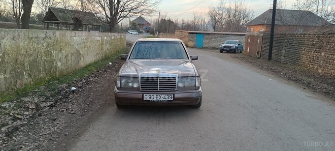 Mercedes E 250 1990, 655,545 km - 2.5 l - Lənkəran