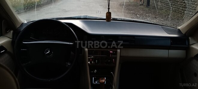 Mercedes E 250 1990, 655,545 km - 2.5 l - Lənkəran