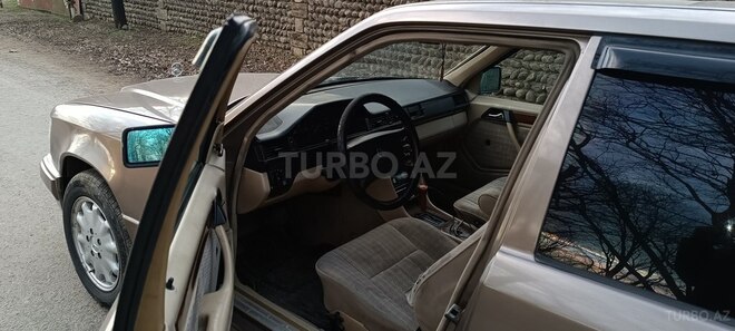 Mercedes E 250 1990, 655,545 km - 2.5 l - Lənkəran