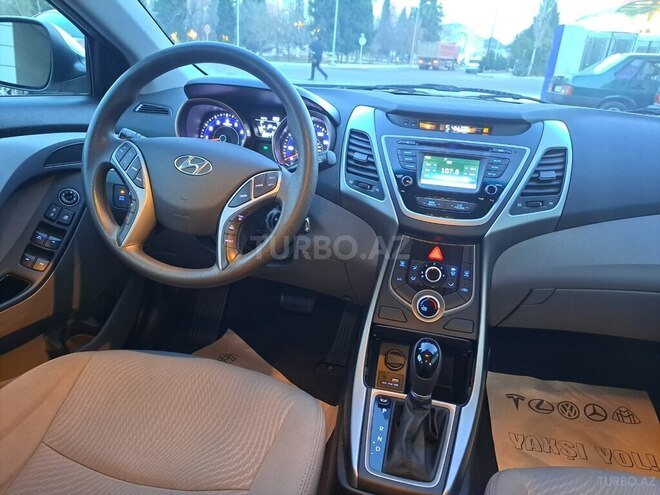 Hyundai Elantra 2015, 65,850 km - 1.8 l - Gəncə