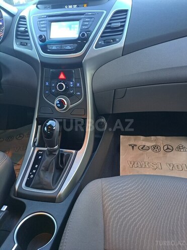 Hyundai Elantra 2015, 65,850 km - 1.8 l - Gəncə