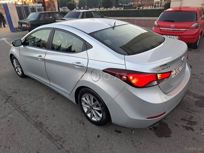 Hyundai Elantra 2015, 65,850 km - 1.8 l - Gəncə