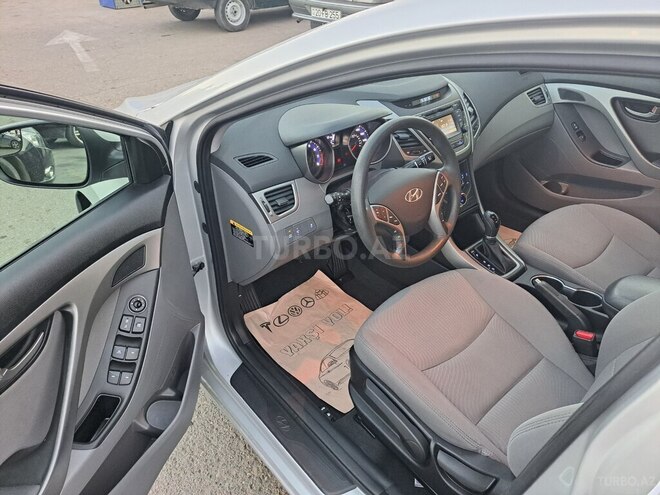 Hyundai Elantra 2015, 65,850 km - 1.8 l - Gəncə
