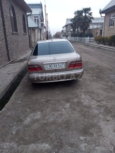 Mercedes E 240 2001, 350,000 km - 2.4 l - Şəmkir