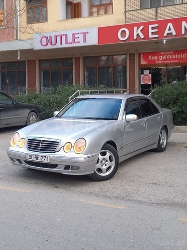 Mercedes E 270 2001, 388,000 km - 2.7 l - Sumqayıt