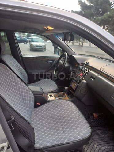Mercedes E 270 2001, 388,000 km - 2.7 l - Sumqayıt