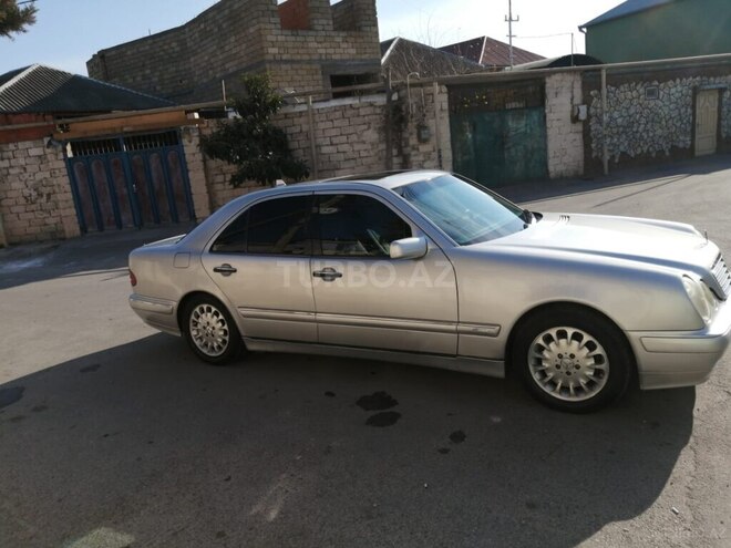 Mercedes E 280 1999, 290,000 km - 2.8 l - Bakı