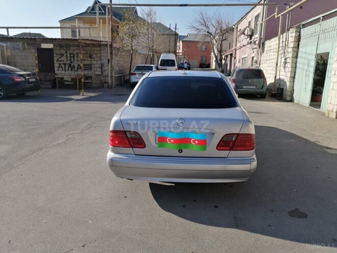 Mercedes E 280 1999, 290,000 km - 2.8 l - Bakı
