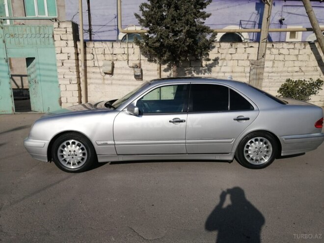 Mercedes E 280 1999, 290,000 km - 2.8 l - Bakı