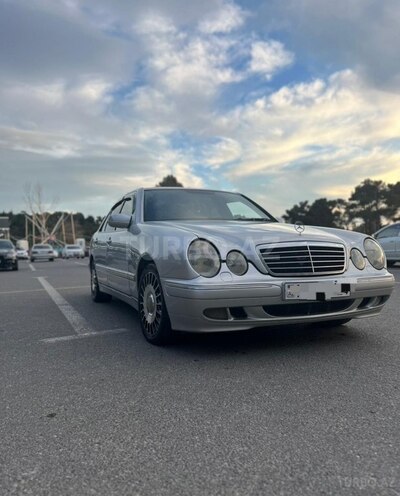 Mercedes E 270 2000, 400,000 km - 2.7 l - Bakı