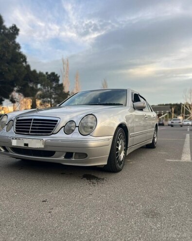 Mercedes E 270 2000, 400,000 km - 2.7 l - Bakı