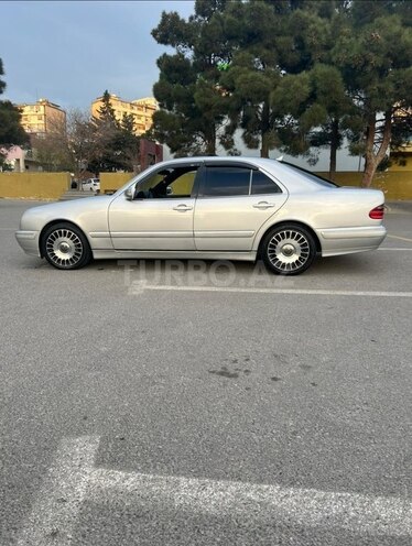 Mercedes E 270 2000, 400,000 km - 2.7 l - Bakı