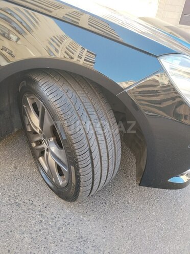 Mercedes E 220 2012, 296,000 km - 2.2 l - Bakı