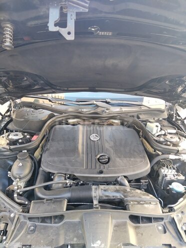 Mercedes E 220 2012, 296,000 km - 2.2 l - Bakı