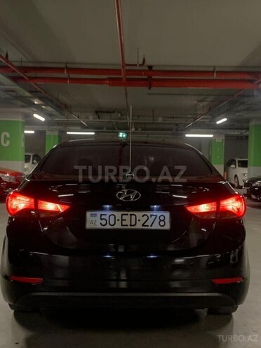 Hyundai Elantra 2015, 225,800 km - 1.6 l - Bakı