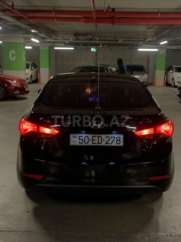 Hyundai Elantra 2015, 225,800 km - 1.6 l - Bakı