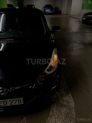 Hyundai Elantra 2015, 225,800 km - 1.6 l - Bakı