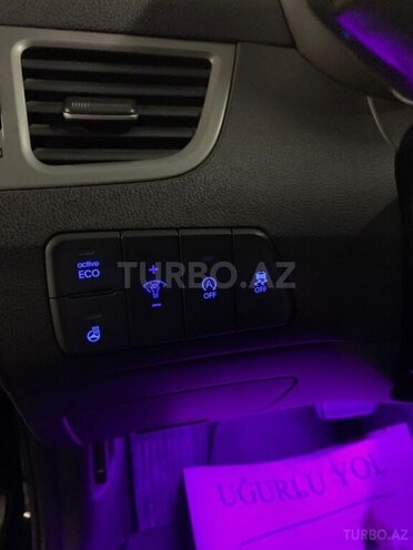 Hyundai Elantra 2015, 225,800 km - 1.6 l - Bakı