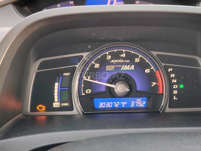 Honda Civic 2008, 300,000 km - 1.3 л - Bakı