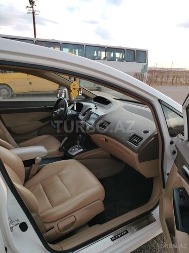 Honda Civic 2008, 300,000 km - 1.3 л - Bakı