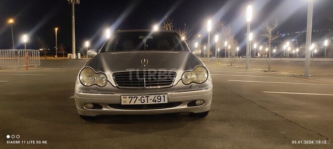 Mercedes C 220 2000, 40,000 km - 2.2 л - Bakı