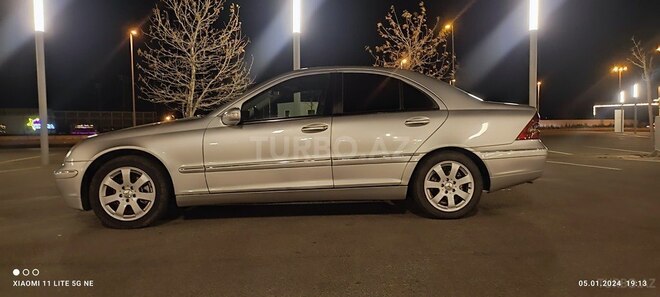 Mercedes C 220 2000, 40,000 km - 2.2 л - Bakı