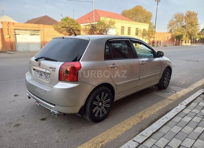 Toyota Corolla 2004, 250,000 km - 1.4 l - Bakı