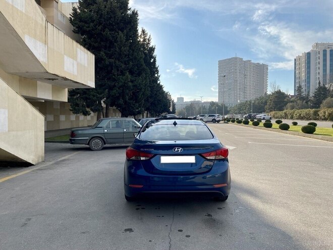 Hyundai Elantra 2015, 61,155 km - 1.8 l - Bakı