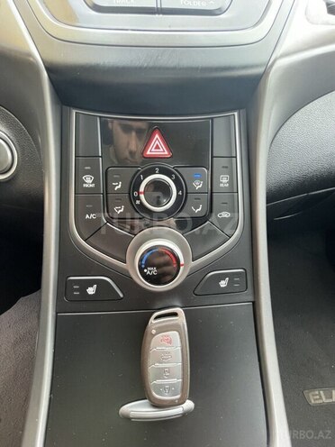 Hyundai Elantra 2015, 61,155 km - 1.8 l - Bakı