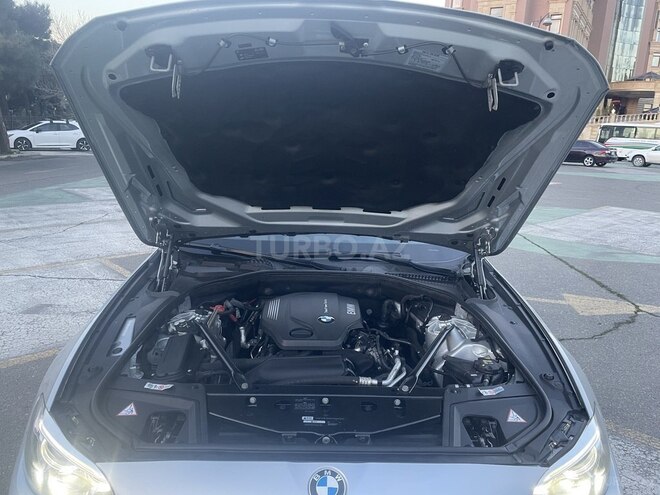 BMW 520 2015, 242,000 km - 2.0 l - Bakı