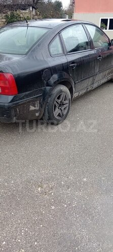Volkswagen Passat 1998, 280,000 km - 1.8 l - Astara